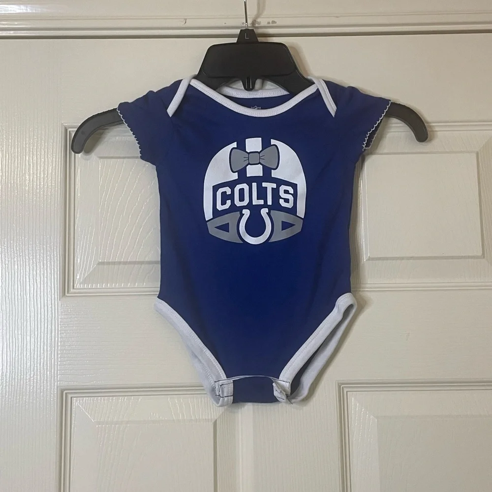 NFL Indianapolis Colts Bayb Bodysuit Set Size: 12 Months